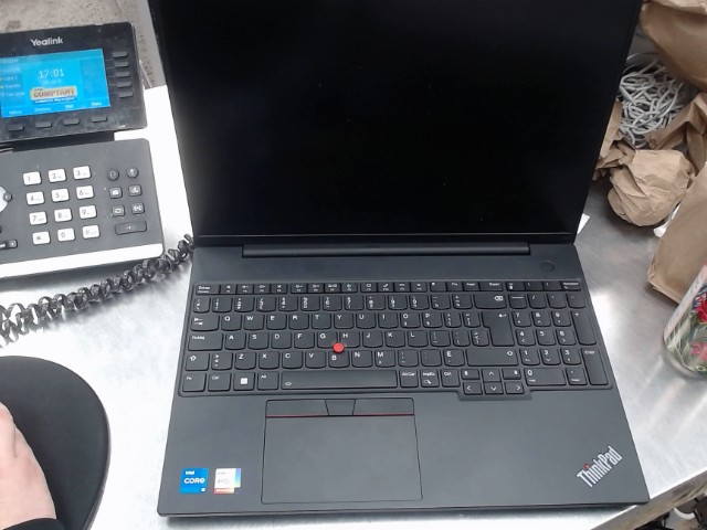Lenovo e16 gen1 iris xe,i5,256ssd 16 ram