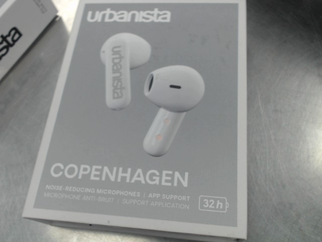 Urbanista brand new earphones