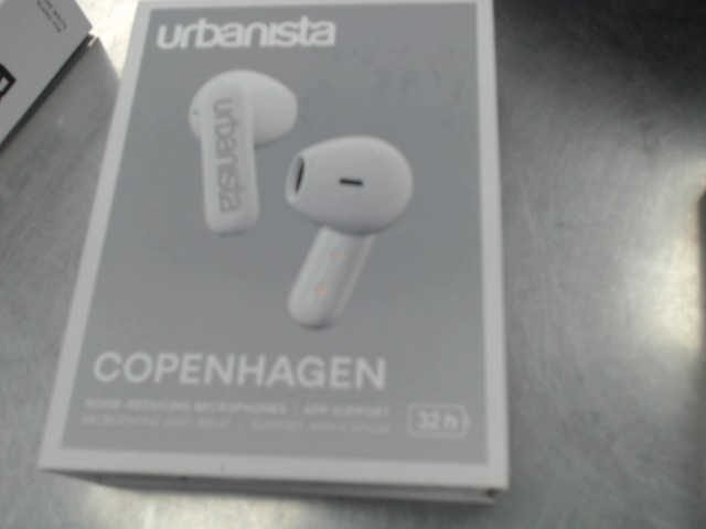 Urbanista brand new earphones