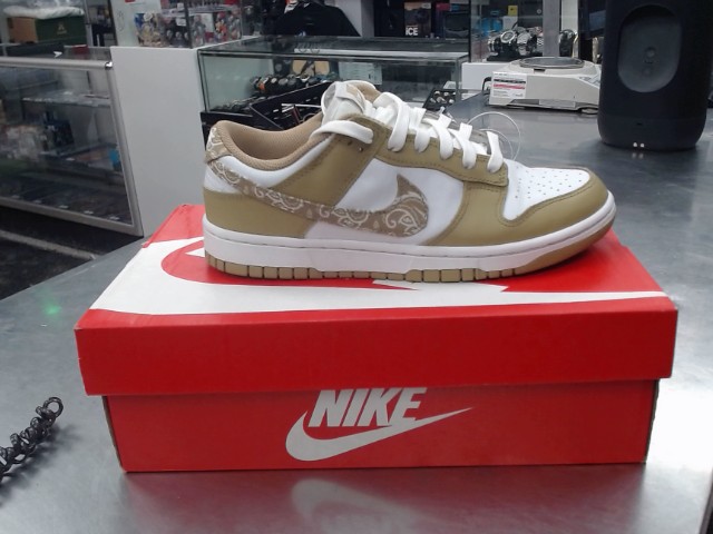 W nike dunk low 4ss 8.5