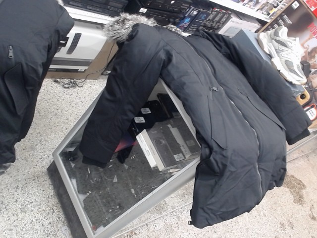 Parka manteau hiver noir fur