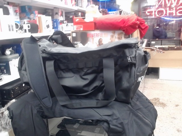 North face duffel bag noire