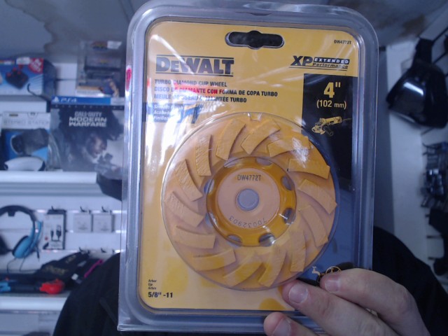 Meule boisseau diamant�e turbo