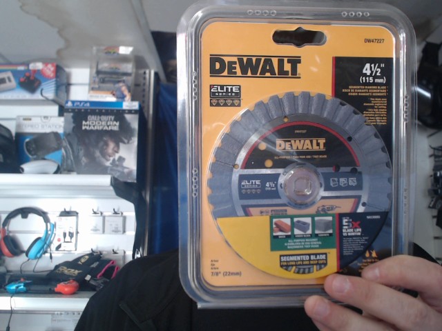 Disque diamant� segment� 4 pouces 1/2