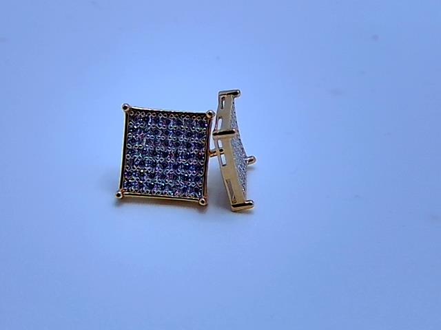 BOUCLES D OREILLES EN OR 10KT NEW