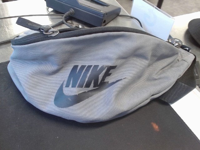 Nike small bag