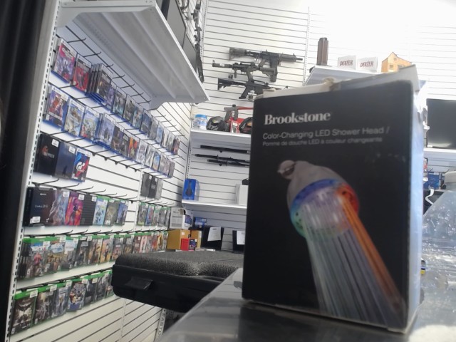 Pomme de douche au led couleur change