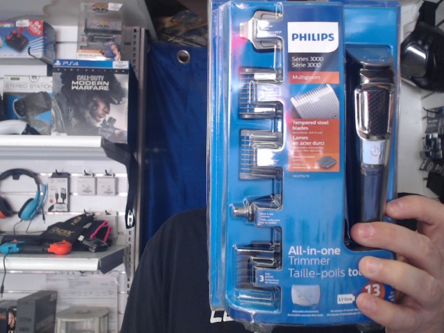 Taille-poils tout en un