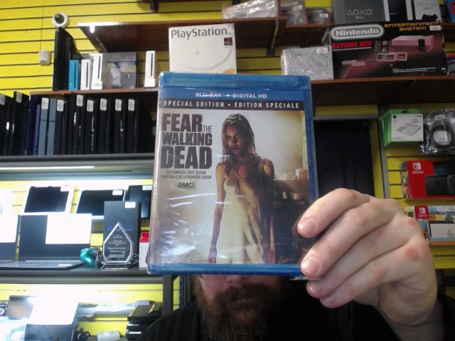 Fear of the walking dead saison 1