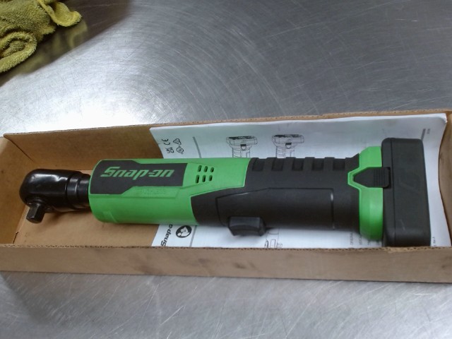 Ratchet a battery snap on 3/8 av battery