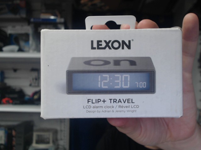 Lexon flip travel