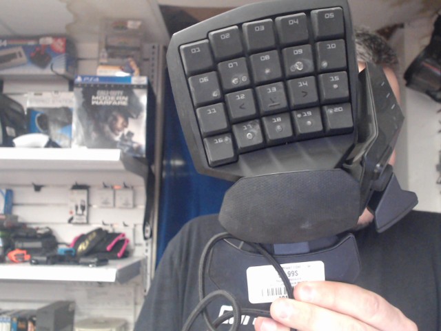 Petit clavier main gauche