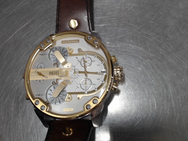 Montre homme stainles+bracelet cuir