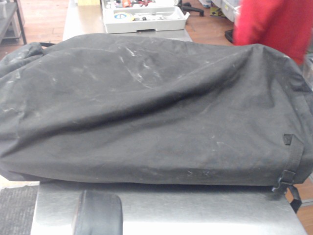 Paddleboard dans sac noir