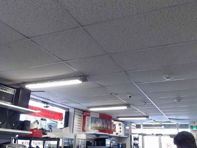 Tv 32inch 720p new in box