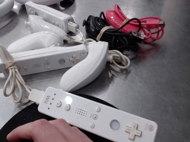 Manette de wii avec joycon