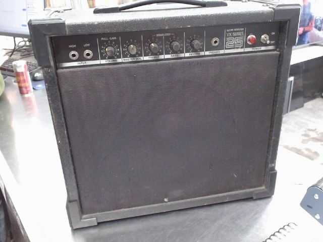 Amplie guit vintage(80's)