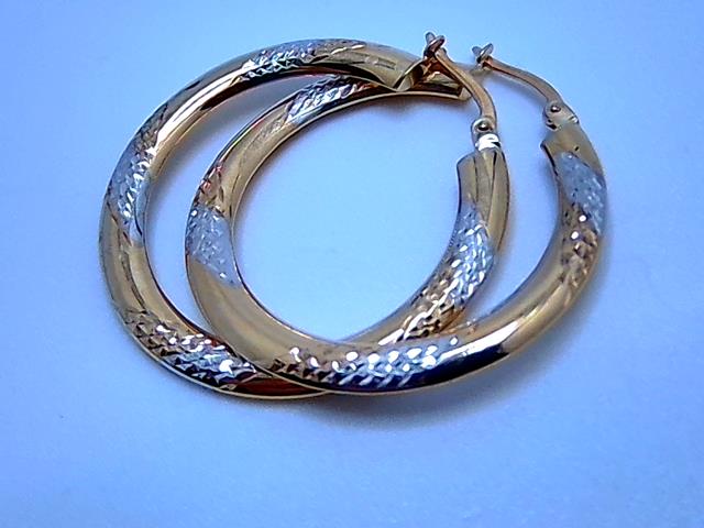 BOUCLES DE OREILLES EN OR 10KT