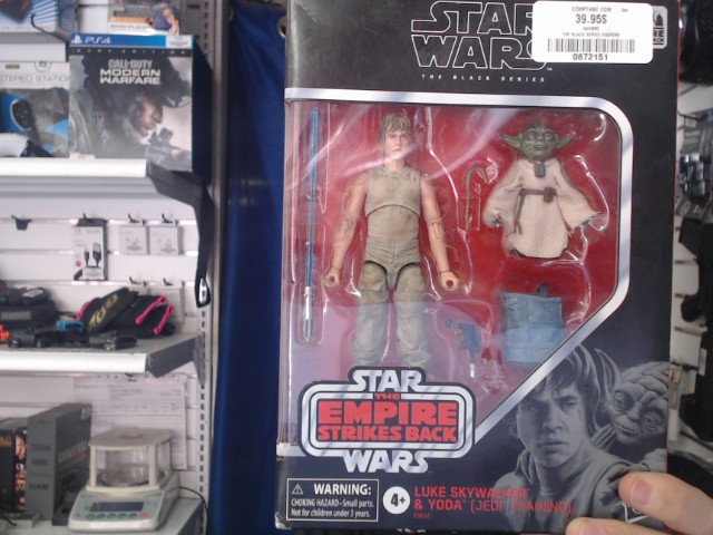 Luke skywalker & yoda