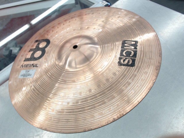 16 medium crash cymbals