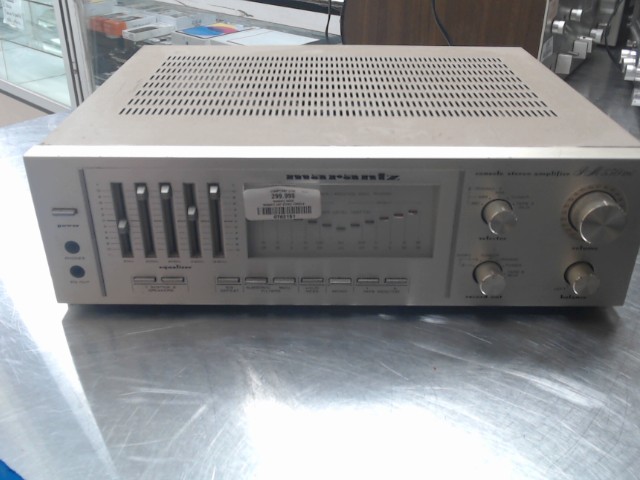 Marantz amp stereo console