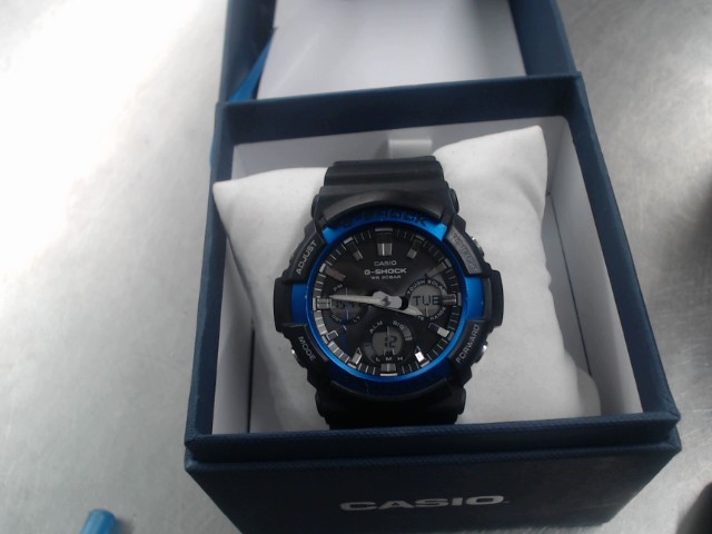 Super g-shock noir bleu