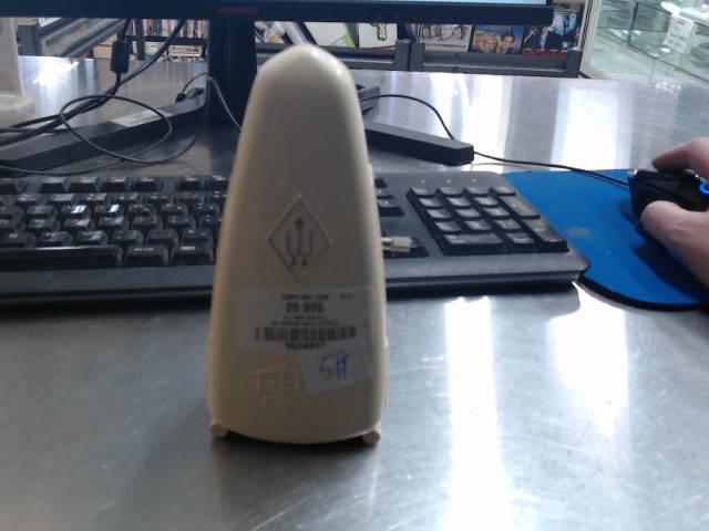 Metronome white piccolo