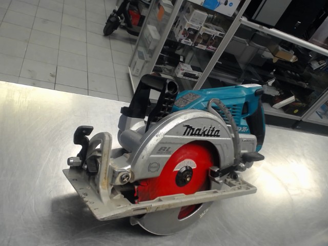 Scie circulaire makita