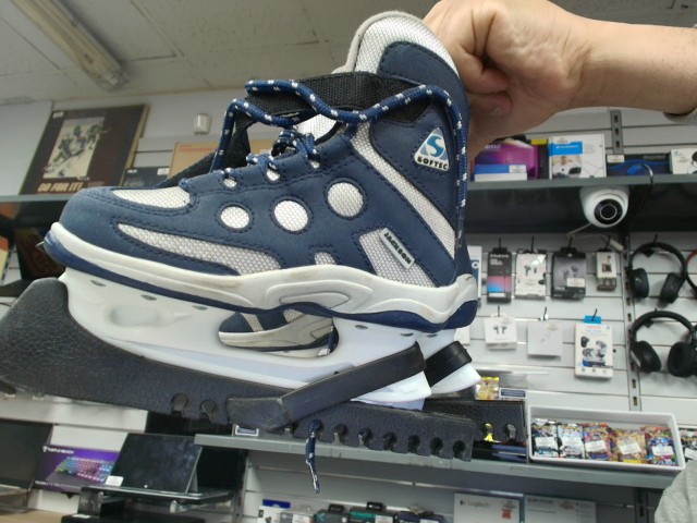 Patin a glace gris et bleu