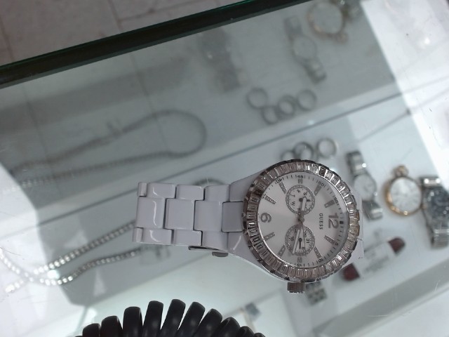 Montre guess blanche