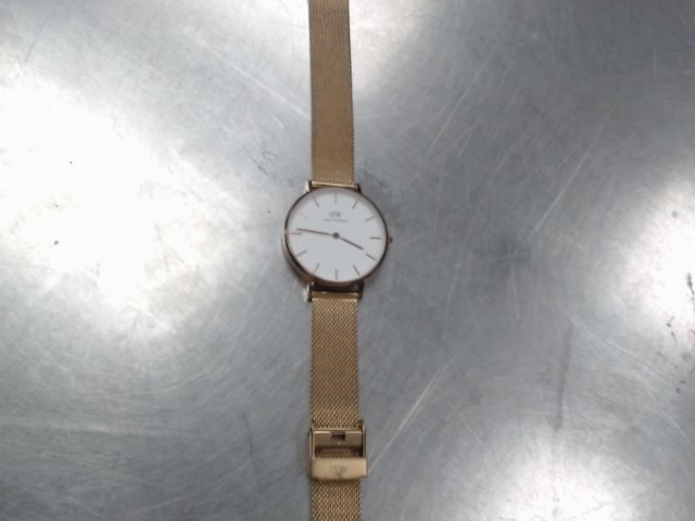 Montre pour femme daniel wellington