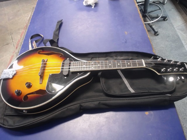 Mandoline �lectrique acoustique +case