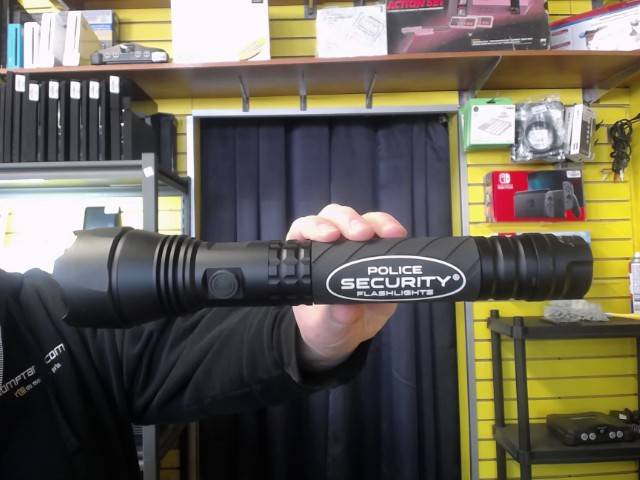 Lampe de poche style maglite