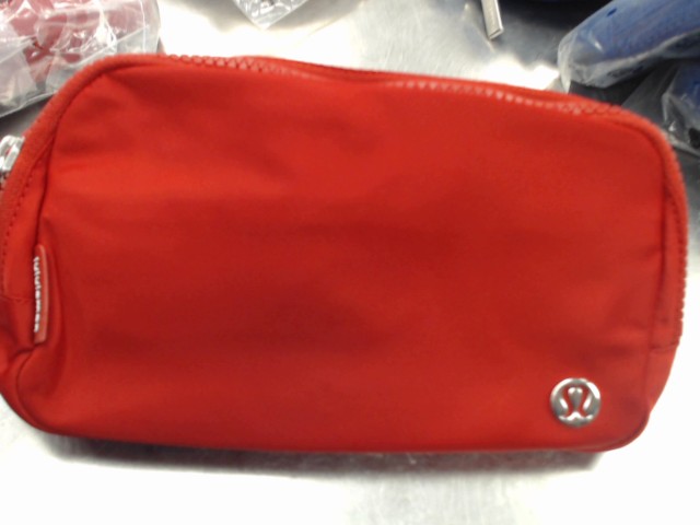 Lululemon everywhere bag