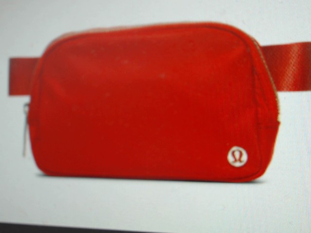 Lululemon everywhere bag