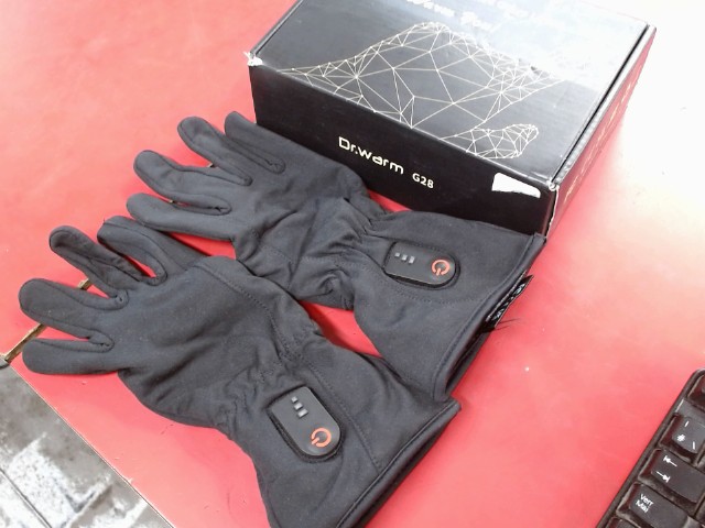 Gants chauffants + acc en boite