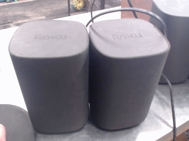 Speaker roku pair