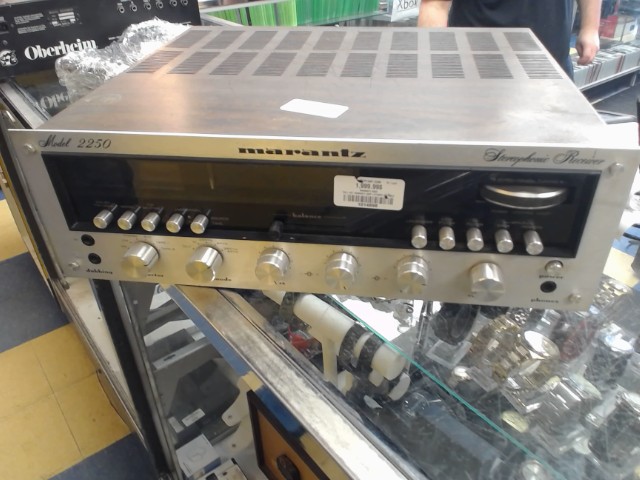 Marantz vintage stereo receiver