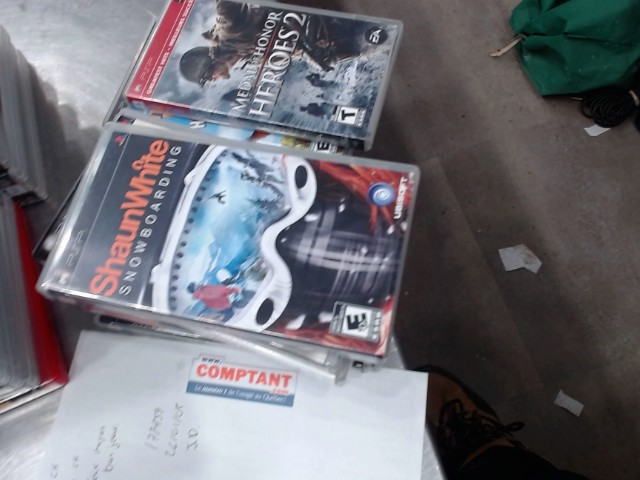 Shaun white snowboarding