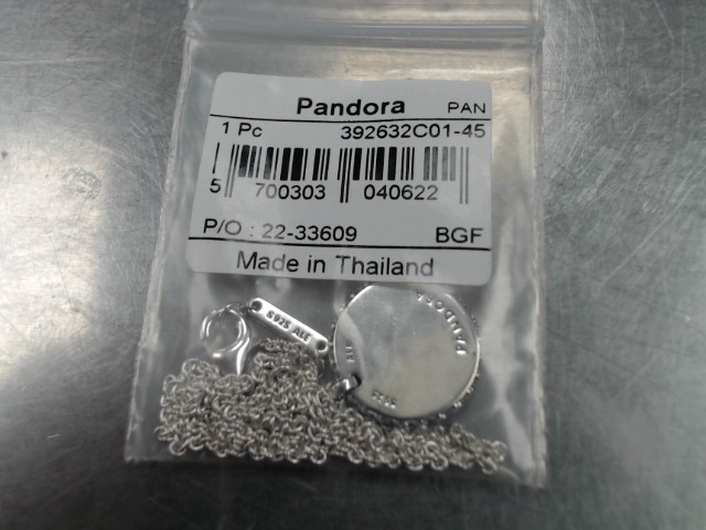 Chaine a pendentif pandora