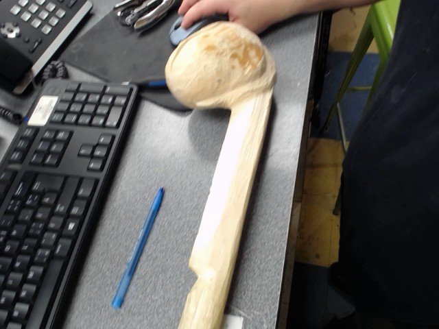 Arme en bois fait main