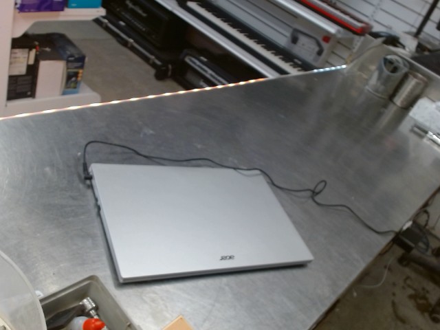 Intel n150 4gb ram 126gb