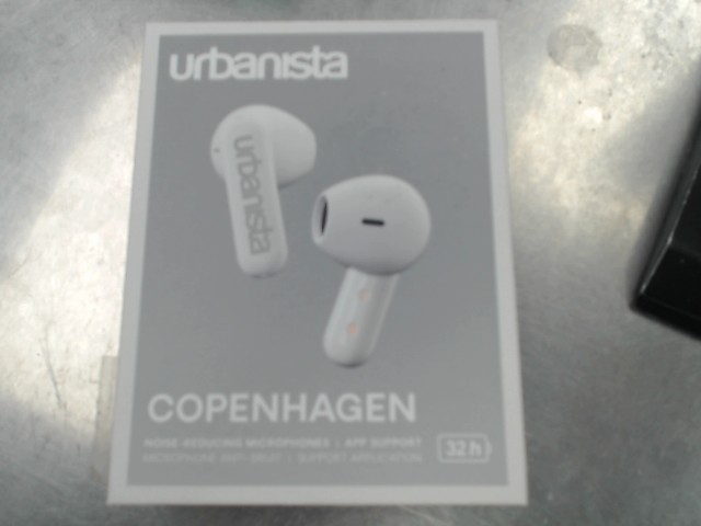 Urbanista brand new earphones
