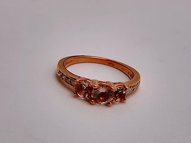 BAGUE EN OR 10KT POUR FEMME
