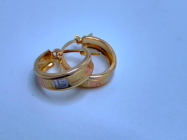 BOUCLES D OREILLES EN OR 10KT