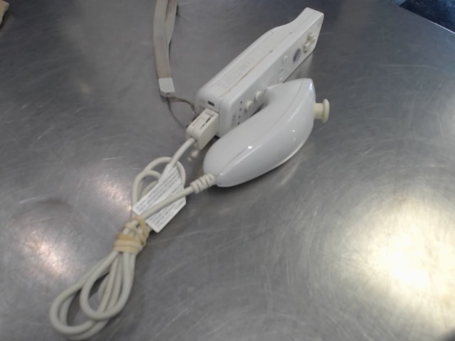 Manette +nunchuck +volant