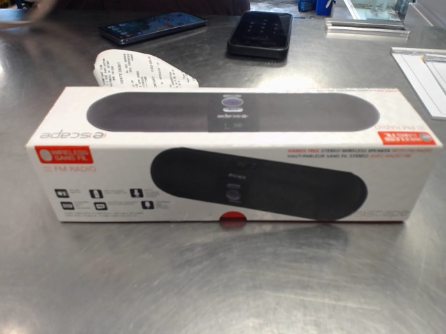 Speaker bluetooth dans boite