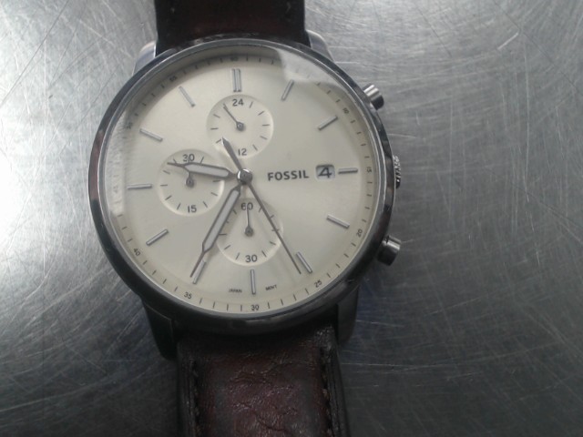 Montre fossil avec bracelet brun