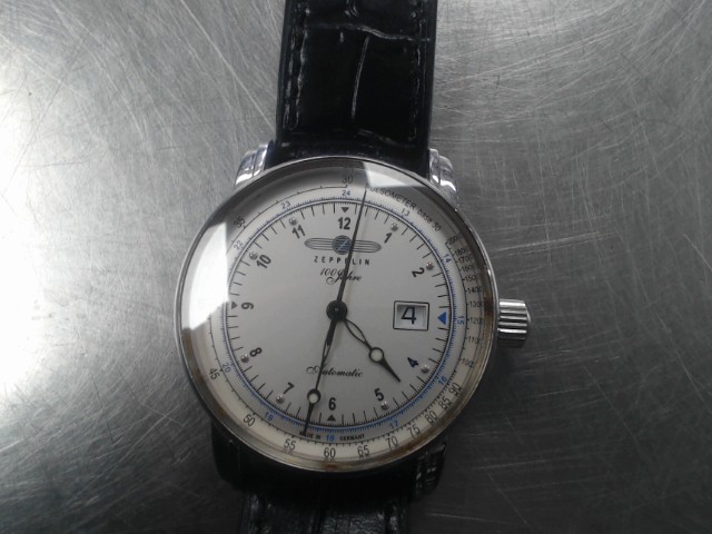 Montre zeppelin avec bracelet noir auto