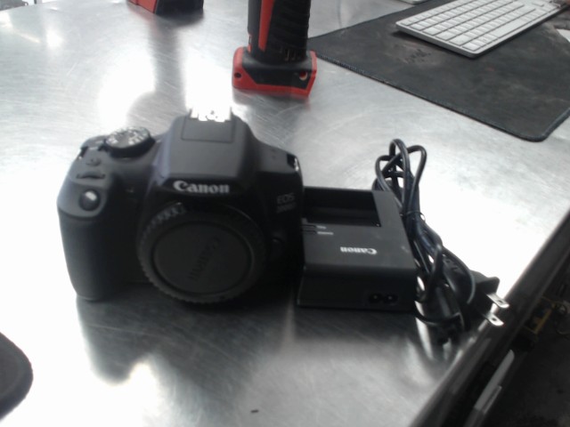 Camera canon eos2000d batt chargeur